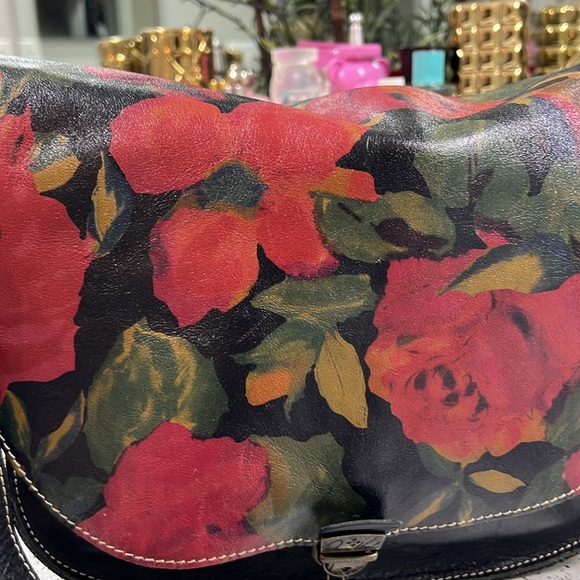 Patricia Nash Floral Crossbody Bag - Red and Black - Picture 2 of 10